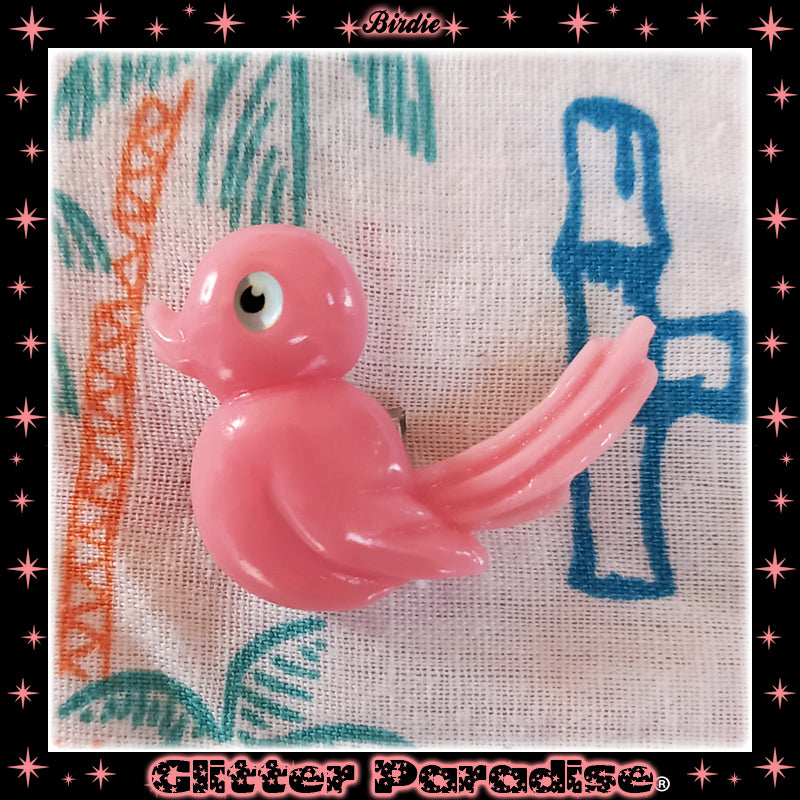 Brooch: Birdie
