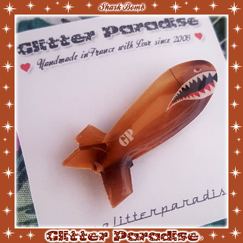 Necklace: Shark Bomb