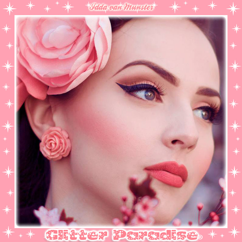 Earrings: Vintage Rose