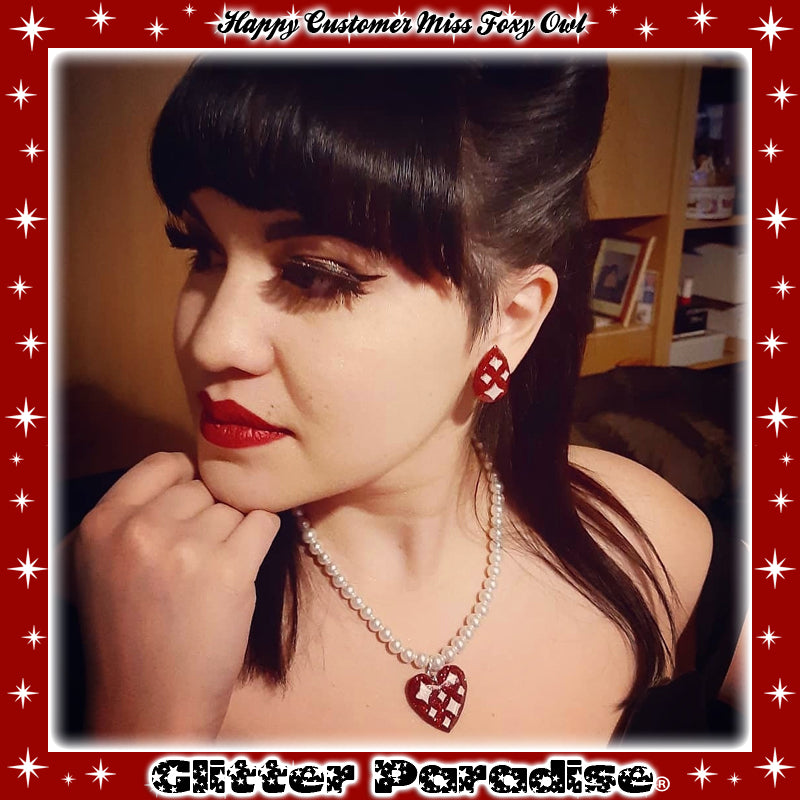 Necklace: Lucite Sparkle Heart & Pearls