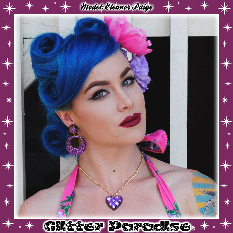 Necklace: Lucite Sparkle Heart