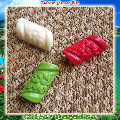 Brooch: Fakelite Carved Bar