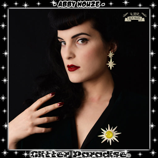 Brooch: Mid-Century Modern Sunburst White