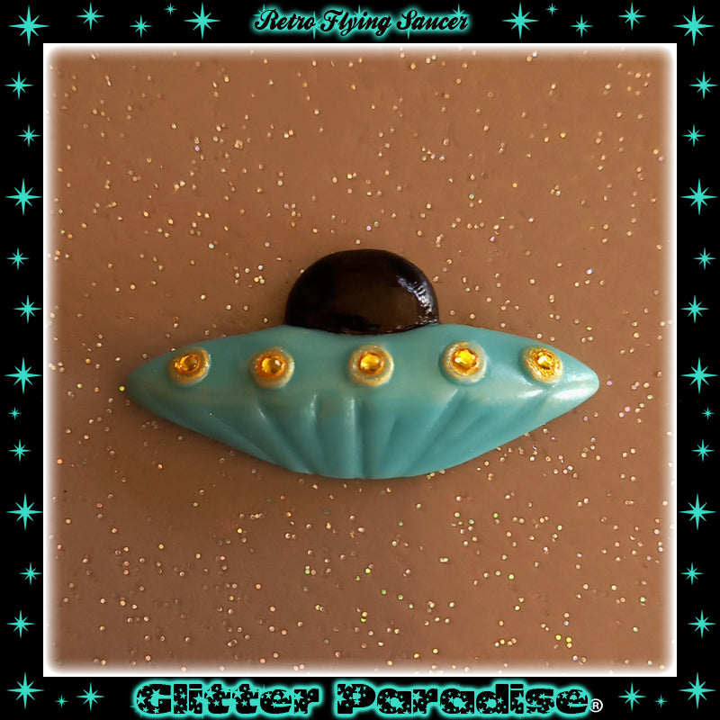 Broche : Retro Flying Saucer