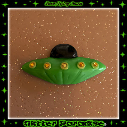 Broche : Retro Flying Saucer