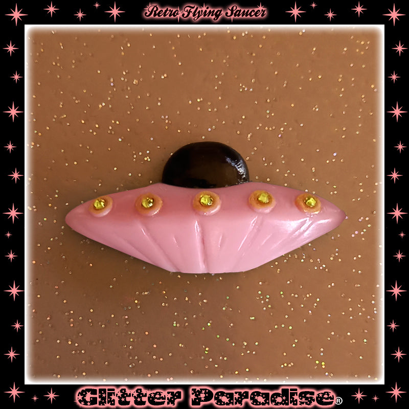 Broche : Retro Flying Saucer