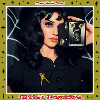 Broche: 40s Pinup Legs