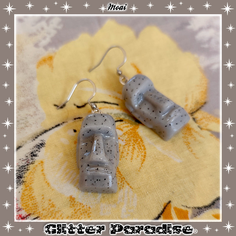 Earrings: Moai