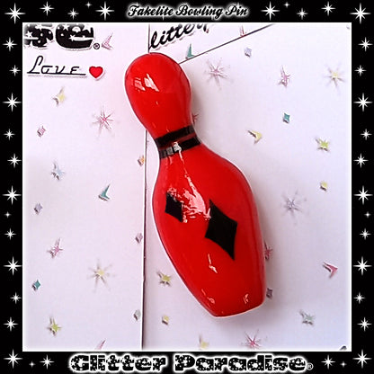 Brooch: Fakelite Bowling Pin