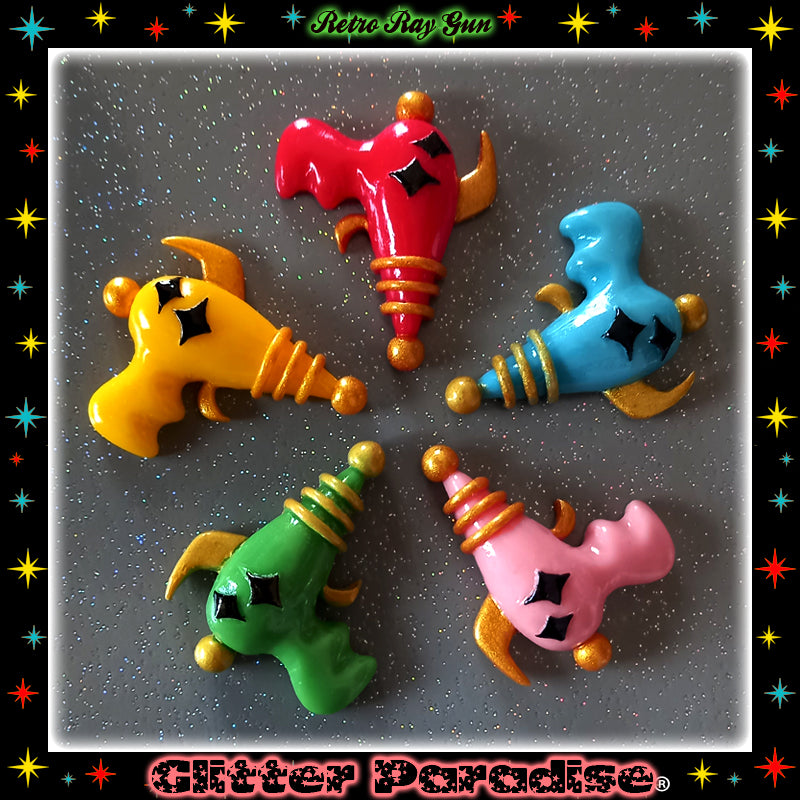 Brooch: Retro Ray Gun