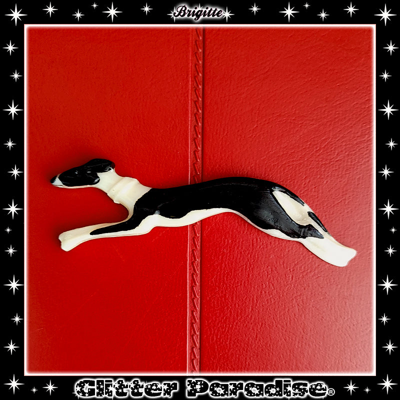Broche: Greyhound