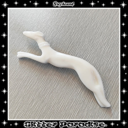 Broche: Greyhound