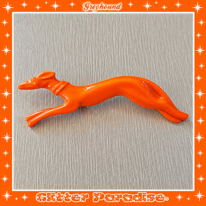 Broche: Greyhound