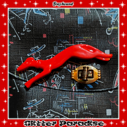 Broche: Greyhound