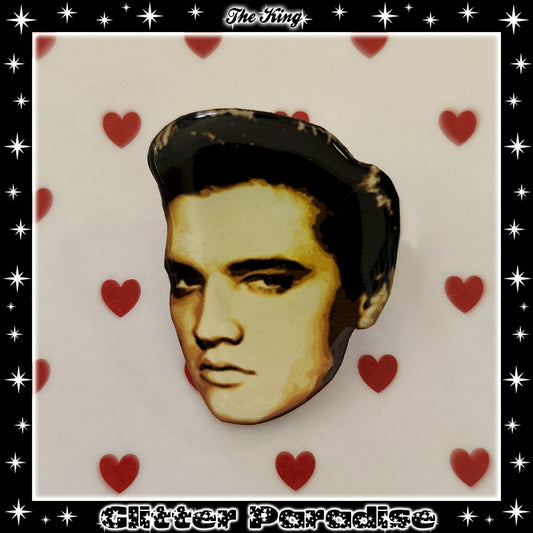 Broche: The King