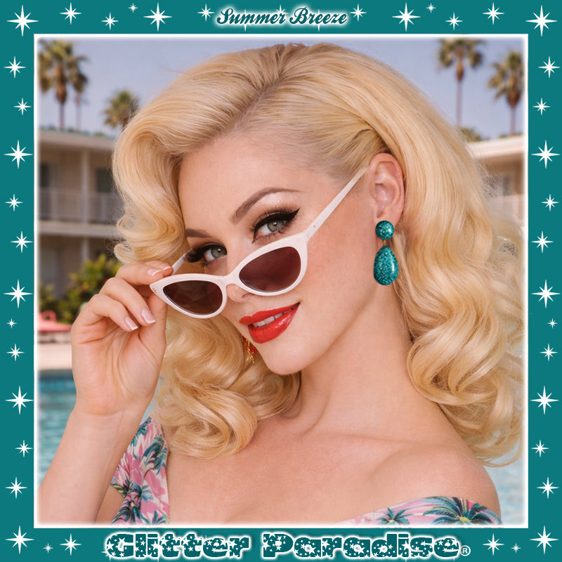Pendientes: Lucite Baby Dome and Teardrop
