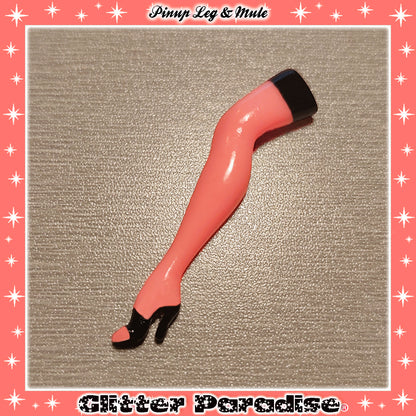 Broche: Pinup Leg Color