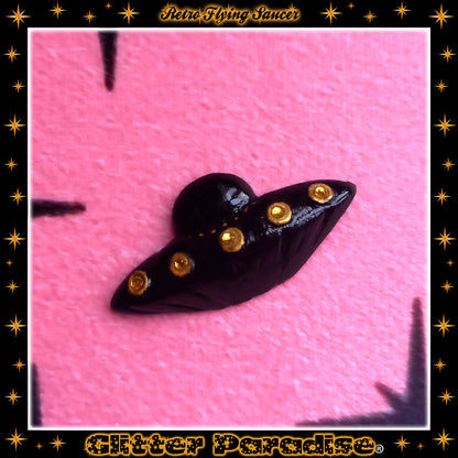 Broche : Retro Flying Saucer