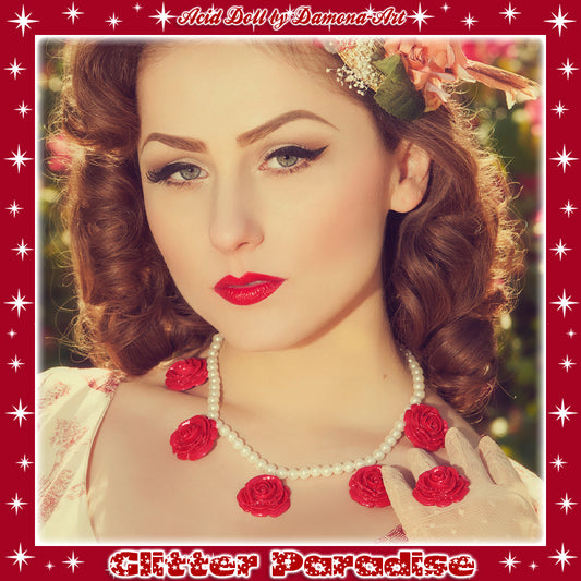 Necklace: Vintage Rose